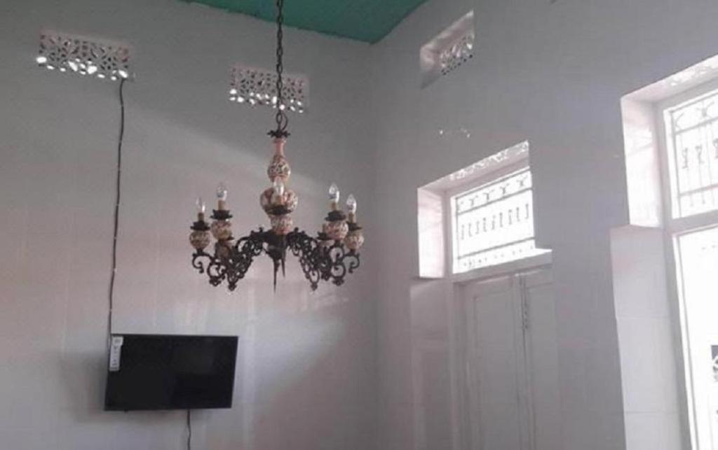 Hotel Graha Teras Syariah Surabaya Esterno foto